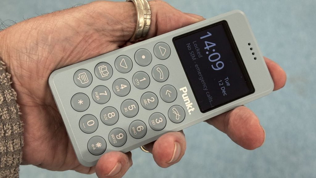 Лучший «глупый телефон»