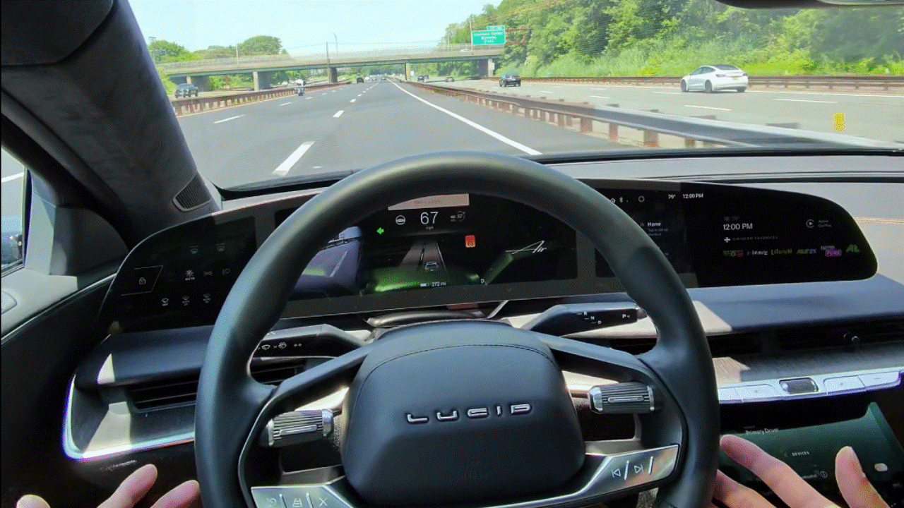 Электромобиль Lucid Air Touring 2025 