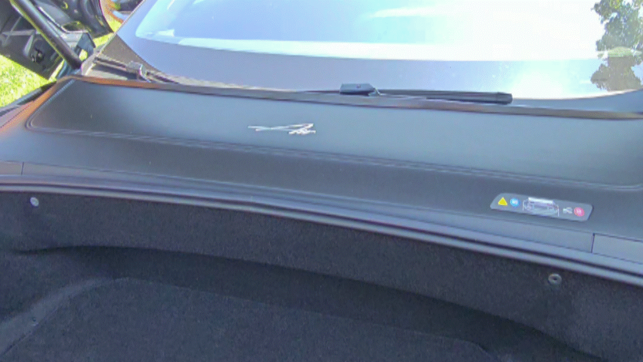 Электромобиль Lucid Air Touring 2025 