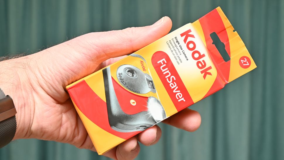 Обзор Kodak Funsaver: соблазнительный и заряженный картинка Kodak Funsaver