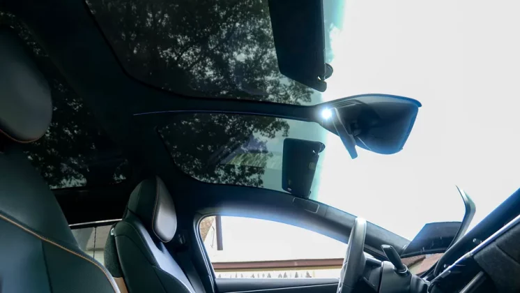 Обзор Lucid Air Touring 2025: спортивный характер и впечатляющая эффективность фото