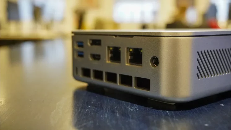 Обзор Minisforum EliteMini AI370: мощность в крошечном форм‑факторе фото