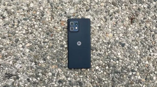 Обзор Motorola Edge Plus: изысканный стиль и технические характеристики