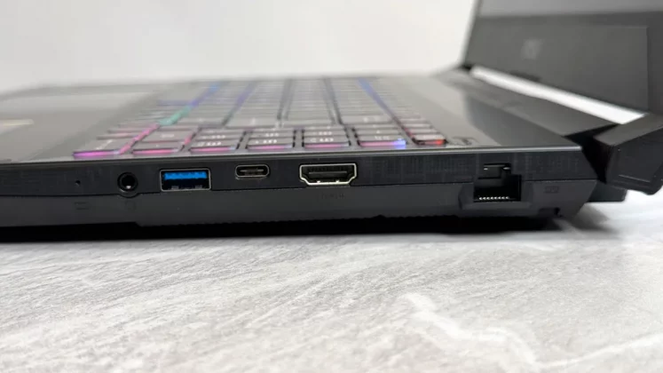 Обзор игрового ноутбука MSI Katana 15 HX фото