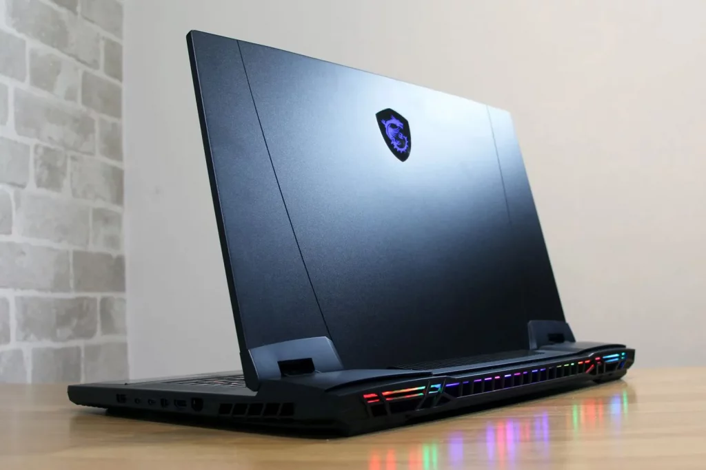 MSI Titan GT77 HX 13V