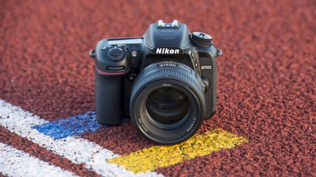 Обзор Nikon D7500