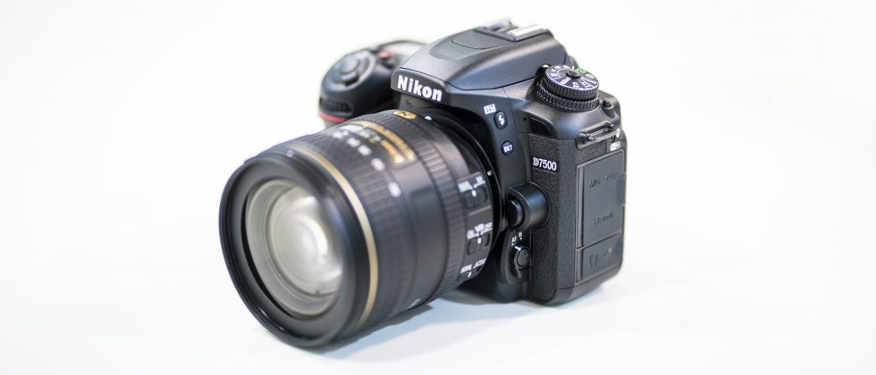Nikon D7500