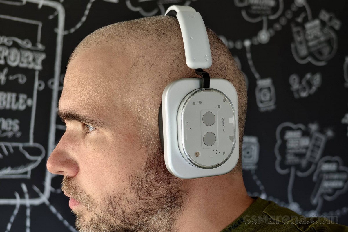 Nothing Headphones (1)