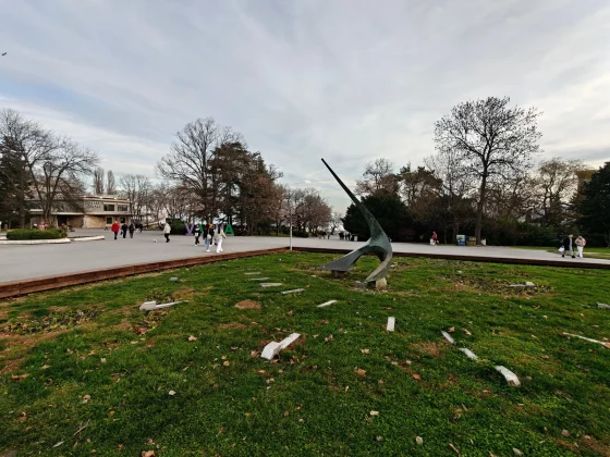 Обзор OnePlus 13: отличный телефон, сомнительная камера фото