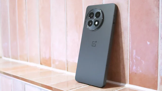 OnePlus 15R уничтожит Pixel 10? Утечки раскрывают шокирующие характеристики