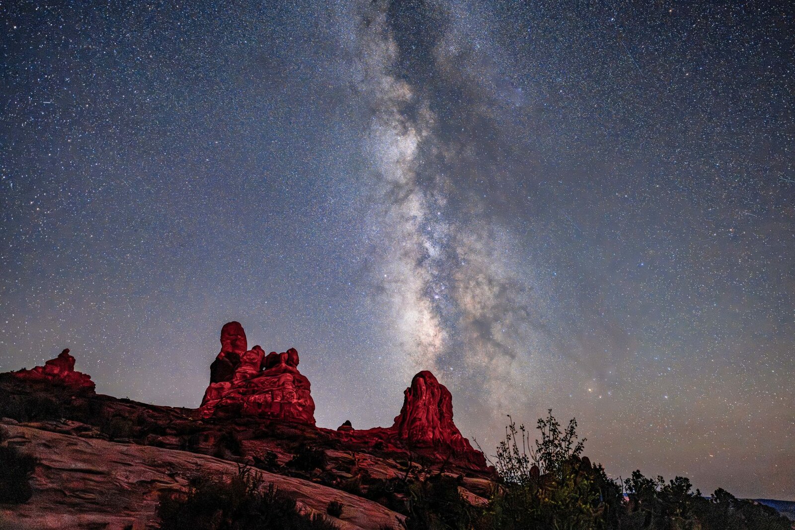 Астрофотография в августе 2025: что снимать в ночном небе?