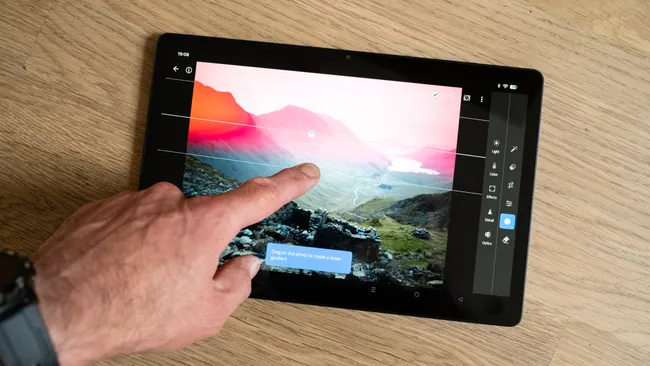 Обзор Oppo Pad SE: надёжный и мощный, но ему не хватает вау-эффекта картинка Oppo Pad SE