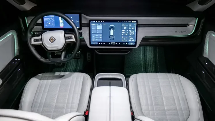 Обзор Rivian R1T Tri 2025: сверхскоростной демон фото