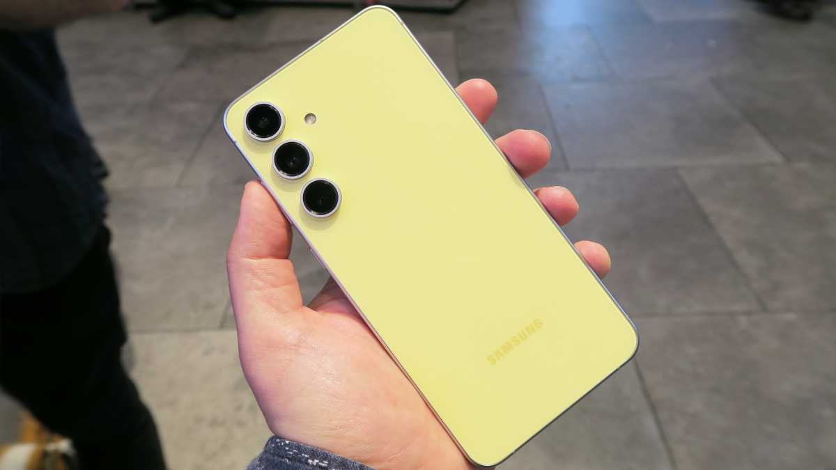 Samsung ускоряет выход: Galaxy S25 FE появится раньше ожидаемого