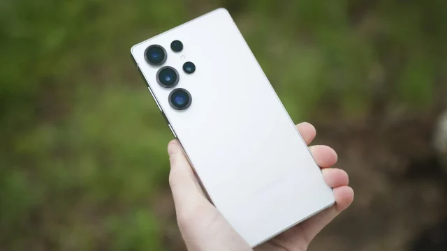 S25 летит к финишу, а S24 плетется в хвосте: Samsung выпустила шестую бету One UI 8