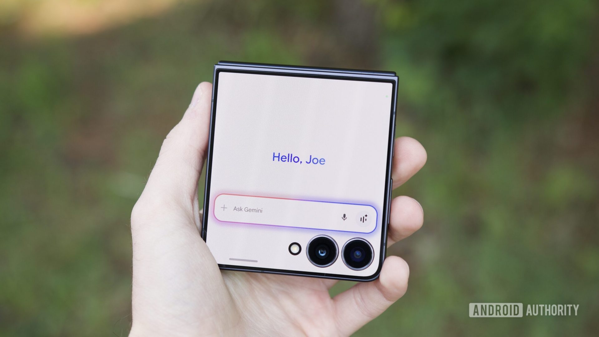 437968Gemini стал умнее: теперь он запоминает важное и забывает лишнее