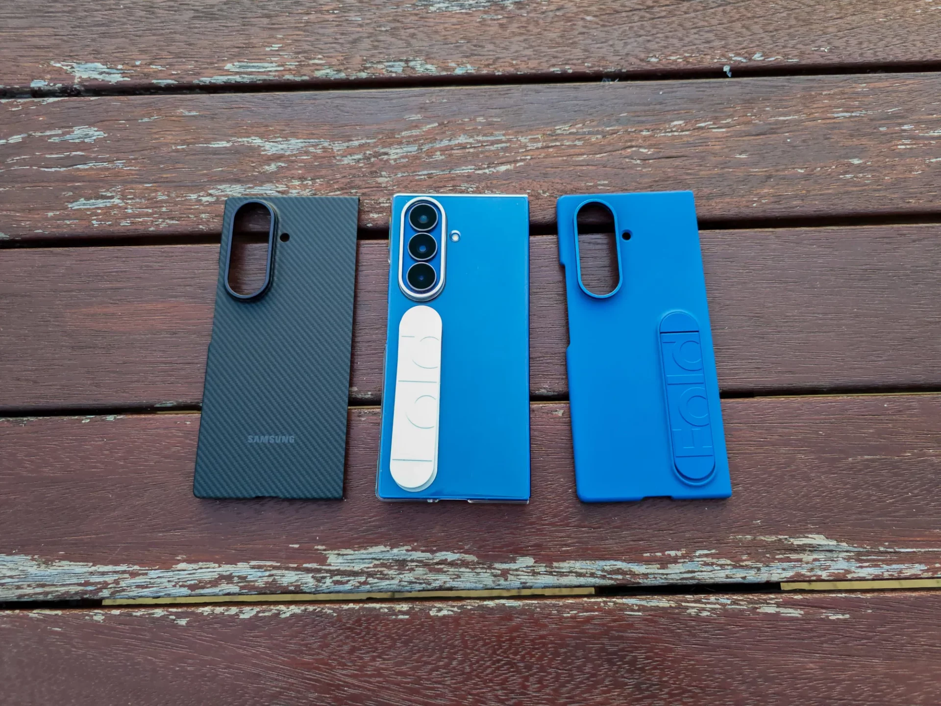 Я перепробовал десятки чехлов для Galaxy Z Fold 7, и все они упускают одну простую, но гениальную деталь