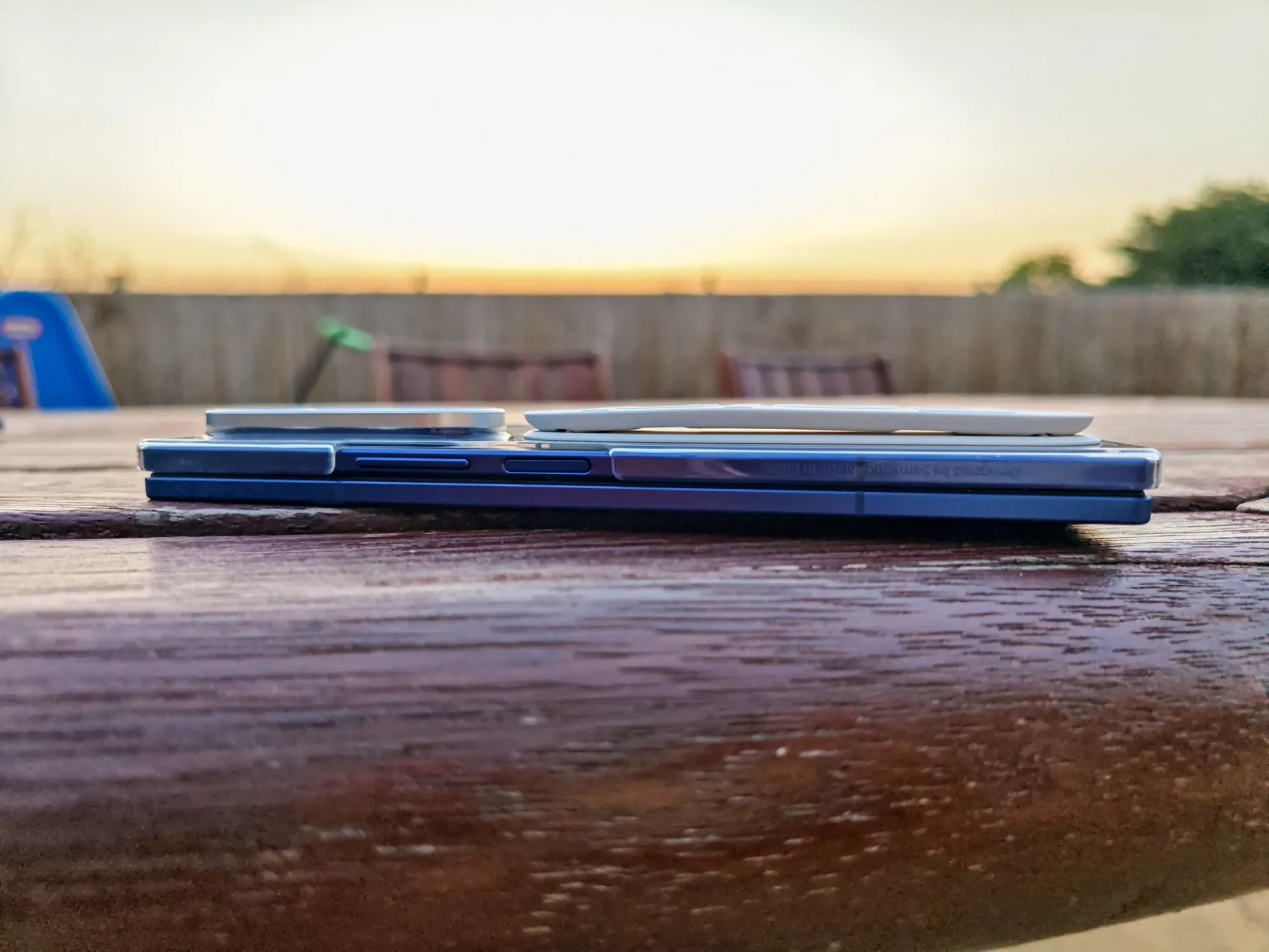 Я перепробовал десятки чехлов для Galaxy Z Fold 7, и все они упускают одну простую, но гениальную деталь