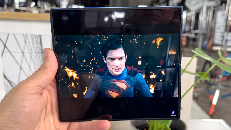 Samsung Galaxy Z Fold 7 против Google Pixel 10 Pro Fold