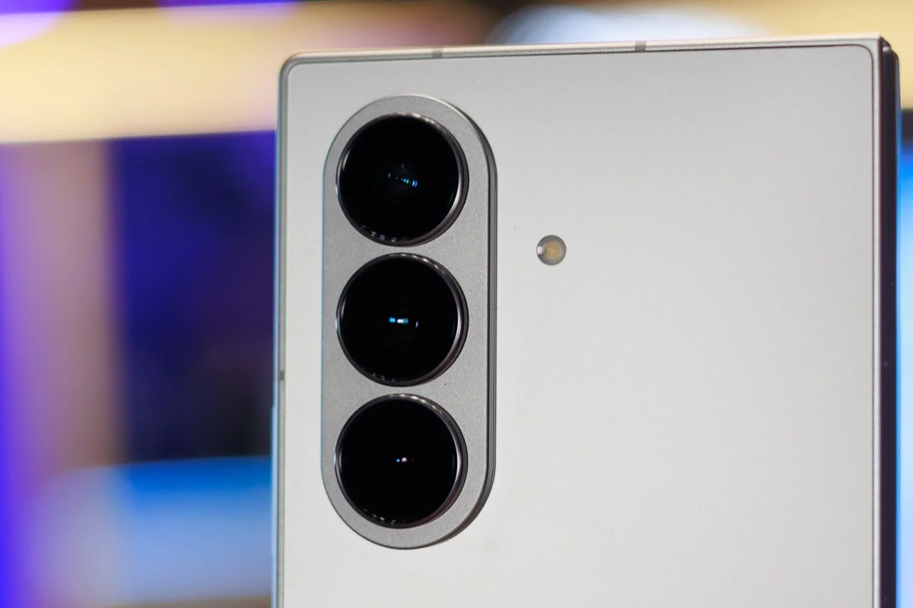 Первый складной iPhone от Apple получит 5 камер, но вернет Touch ID вместо Face ID — компромисс ради будущего? картинка Первый складной iPhone от Apple получит 5 камер, но вернет Touch ID вместо Face ID — компромисс ради будущего?