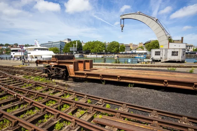 Обзор LK Samyang AF 12 мм f/2 RF-S: теперь доступен с байонетом Canon RF-S фото