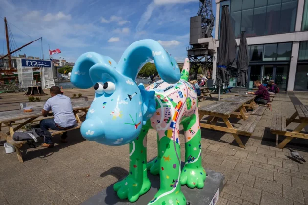 Обзор LK Samyang AF 12 мм f/2 RF-S: теперь доступен с байонетом Canon RF-S фото