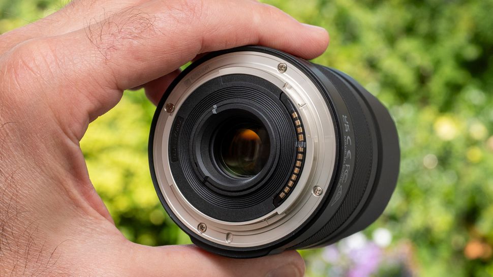 Samyang AF 12 мм f2 RF-S