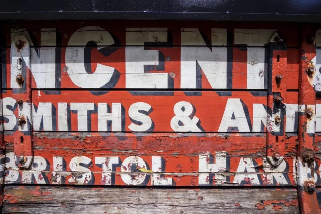 Обзор LK Samyang AF 12 мм f/2 RF-S: теперь доступен с байонетом Canon RF-S фото