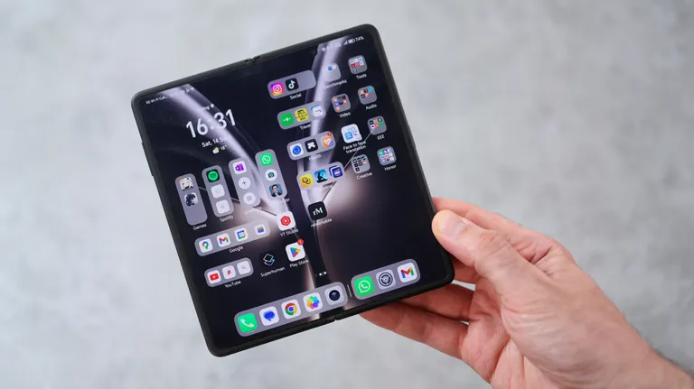 Складные телефоны