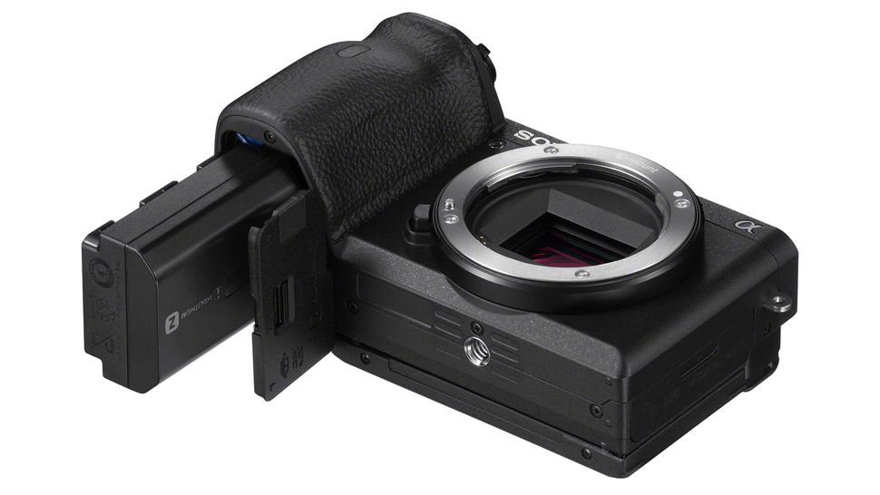 Sony A6700 против A6600