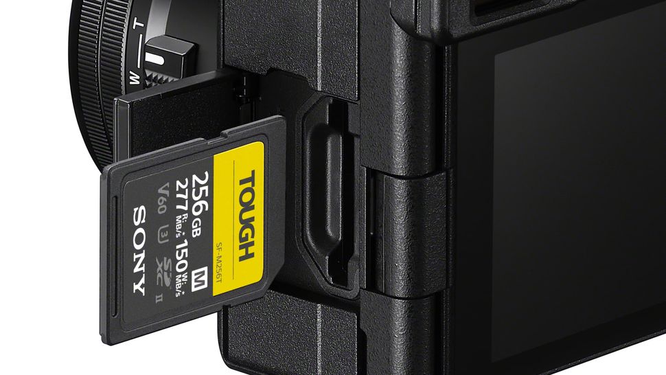 Sony A6700 против A6600