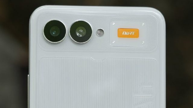 The-phone-with-a-15000-mAh-battery-is-real-this-is-how-long-it-lasts-and-what-it-looks-like Мечта энергозависимых: смартфон с батареей 15000 мАч существует