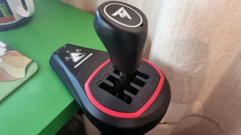 Thrustmaster TH8S shifter