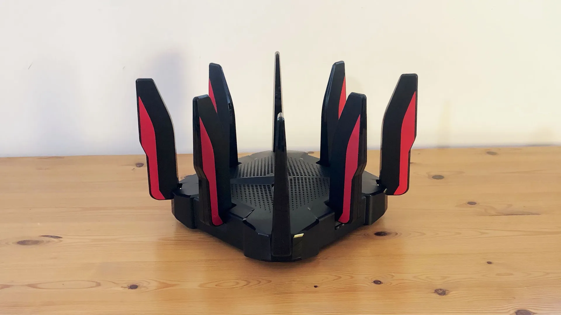 TP-Link Archer GX90: Игровой гигант или бесполезная роскошь для дома?