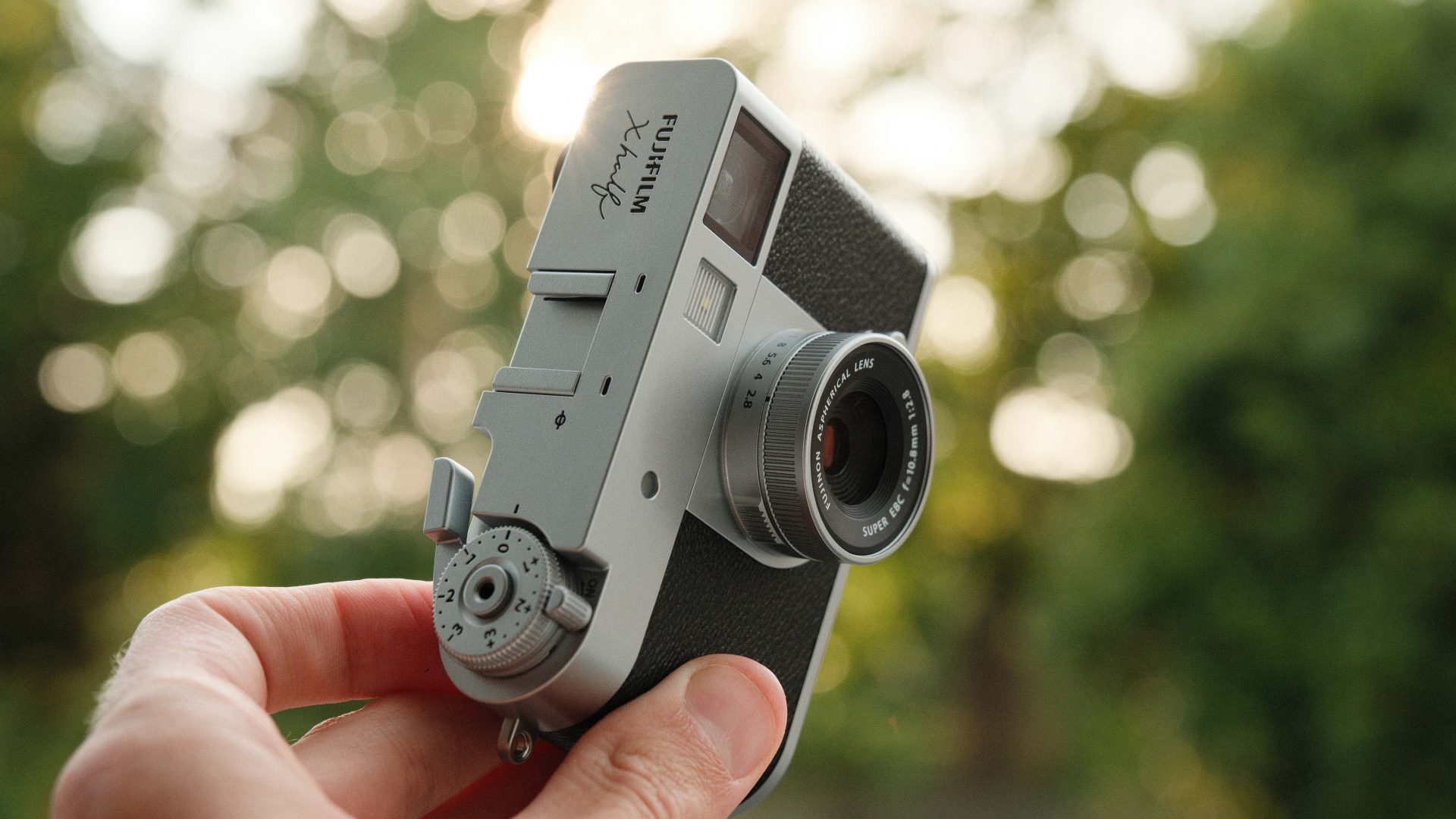 431732Fujifilm инвестирует в инновации: новые камеры и концепты