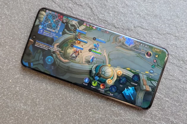 Обзор Vivo V60: создан для маньяков селфи фото