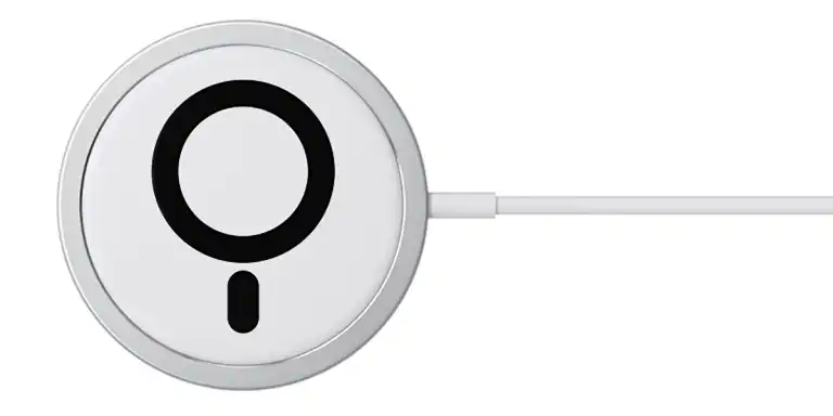Qi2 против MagSafe: Битва стандартов началась. Кто заряжает лучше?