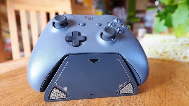 Лучшие зарядные устройства для контроллеров Xbox в 2025 году