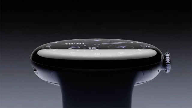Google Pixel Watch 4: утечка раскрыла новый дизайн зарядки и датчиков!