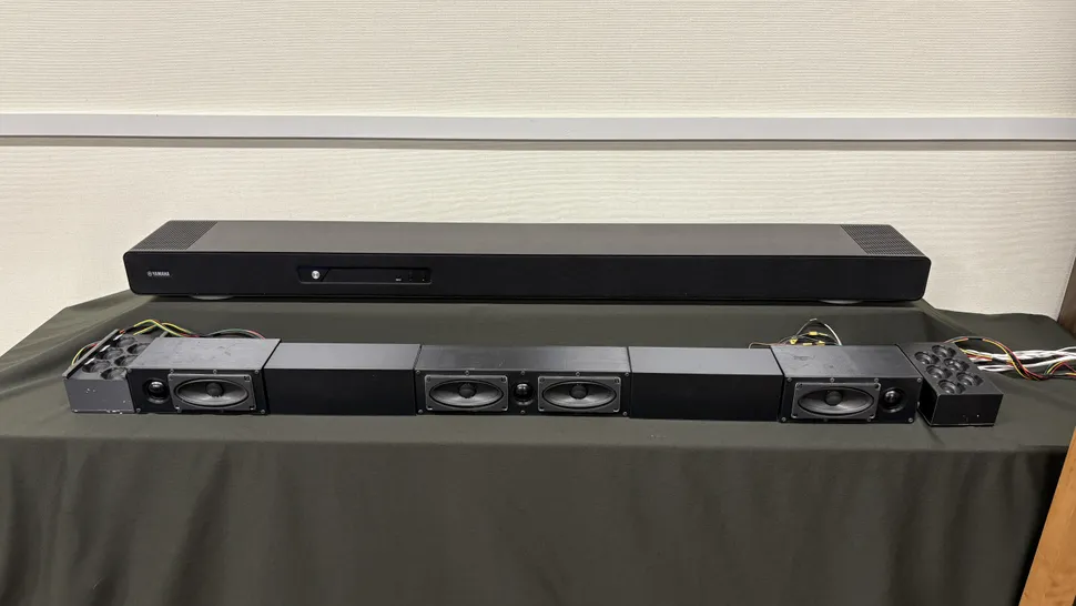 Yamaha True X Surround 90A