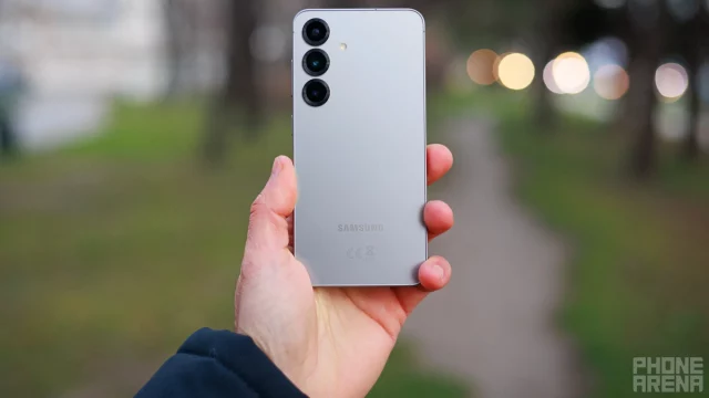 Your-AI-edited-photos-are-about-to-expose-themselves-as-Samsung-expands-this-Galaxy-S25-feature-to-millions-of-older-phones Ваши фото, отредактированные с помощью ИИ, вот-вот себя разоблачат: Samsung распространяет эту функцию Galaxy S25 на миллионы старых телефонов