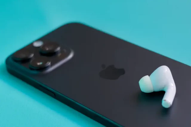 Ждать ли обратную беспроводную зарядку в iPhone 17 Ждать ли обратную беспроводную зарядку в iPhone 17