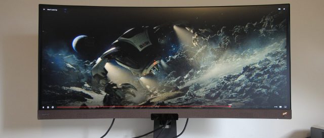 BenQ EW3880R