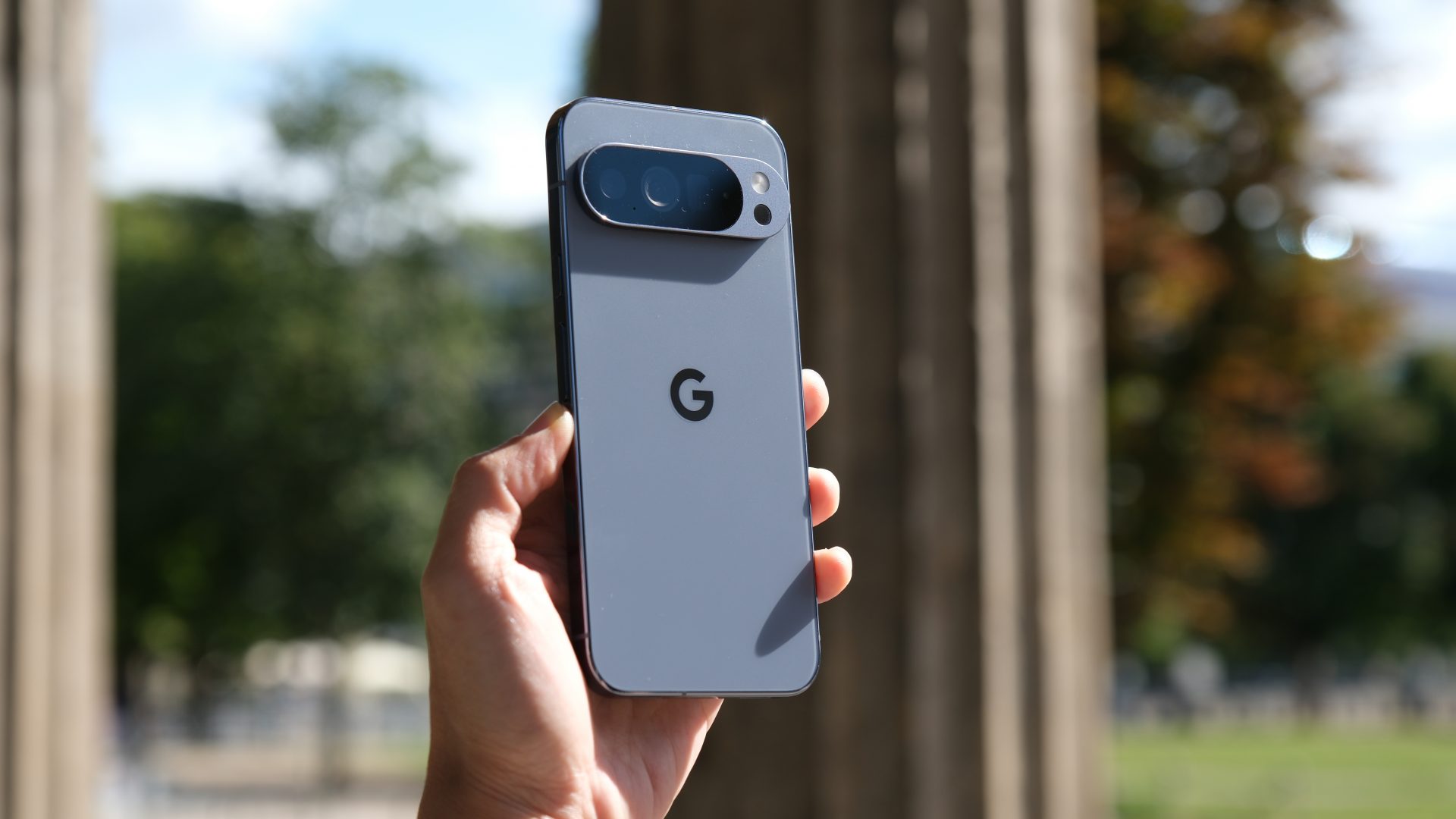 476042Обзор Google Pixel 10 Pro — надёжная камера и 100x зум