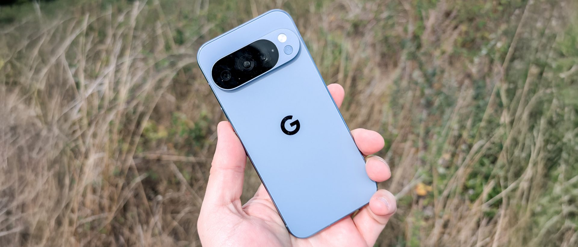 Обзор Google Pixel 10 Pro: знакомый флагман с новым ИИ