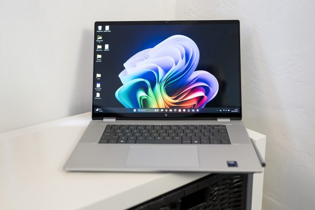 HP OmniBook X Flip 16