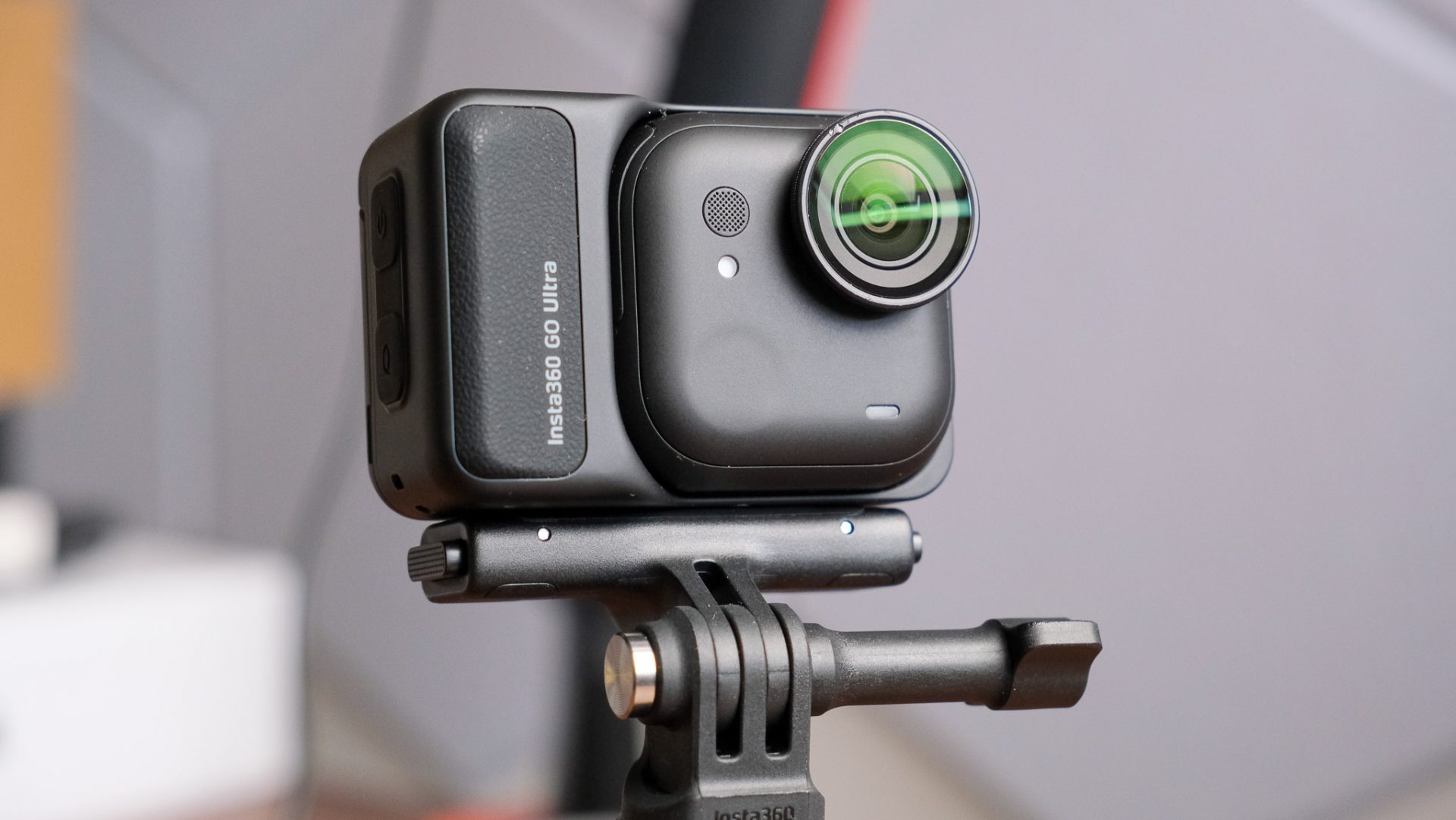 Insta360 GO Ultra