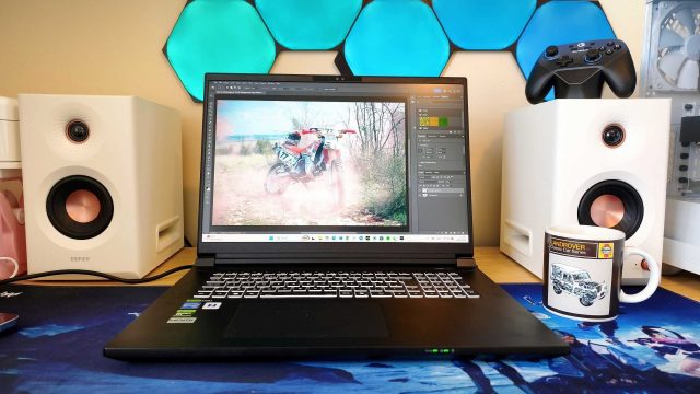 Обзор Overclockers Pinnacle — мощный игровой ноутбук Обзор Overclockers Pinnacle — мощный игровой ноутбук