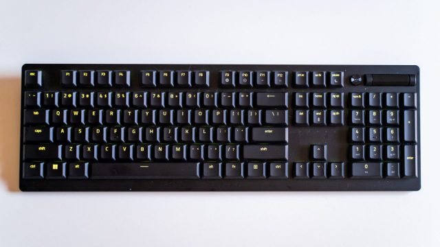 Обзор Razer DeathStalker V2 Pro — ультратонкая клавиатура