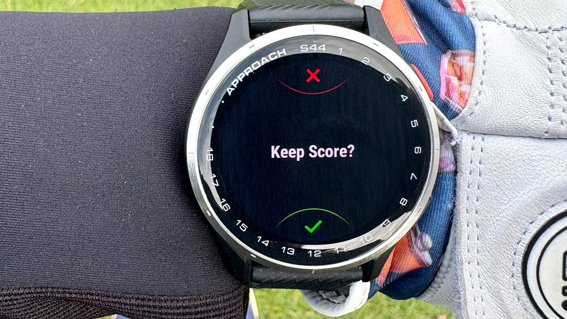 Обзор Garmin Approach S44: доступные часы для гольфистов картинка Garmin Approach S44